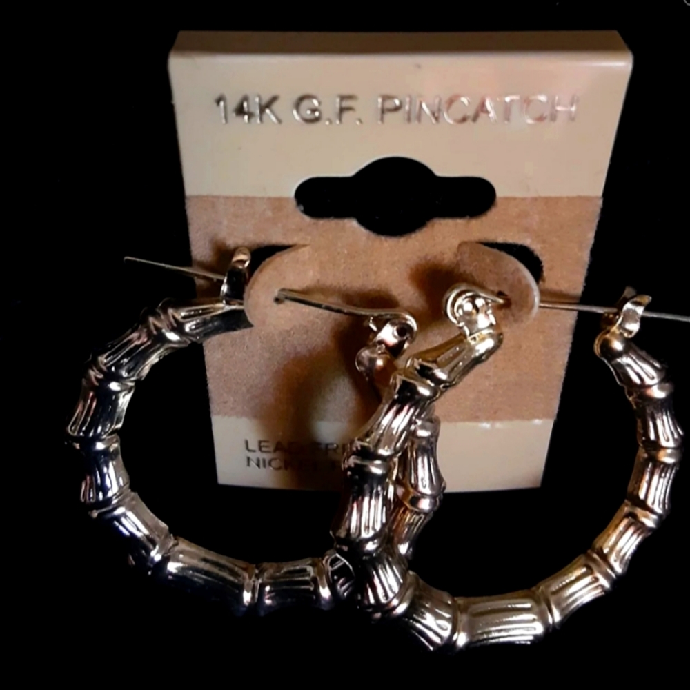 Retro style hoop earrings